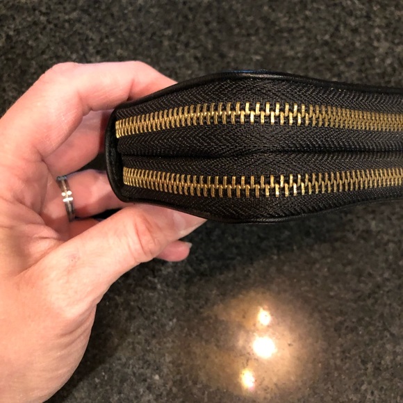 Little Black Wallet - Picture 6 of 6